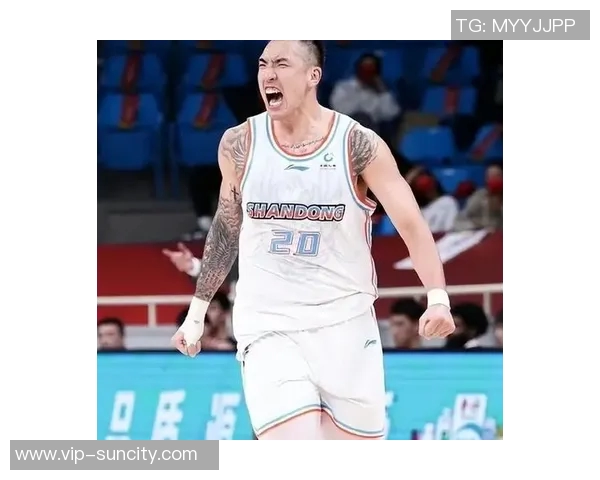 马威誓言继续担任球队进攻核心积极拼抢篮板力争胜利